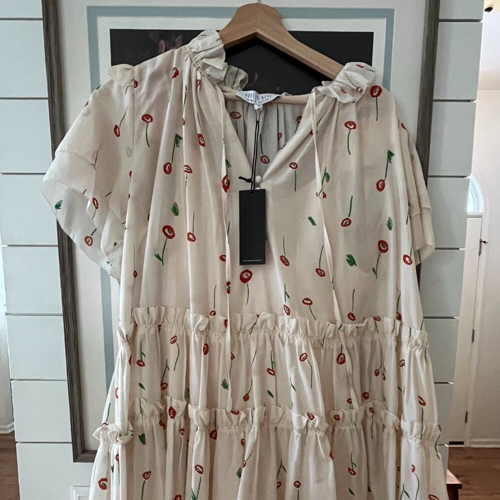 Hunter Bell Merritt Dress. Printed with red poppies. Size Medium.